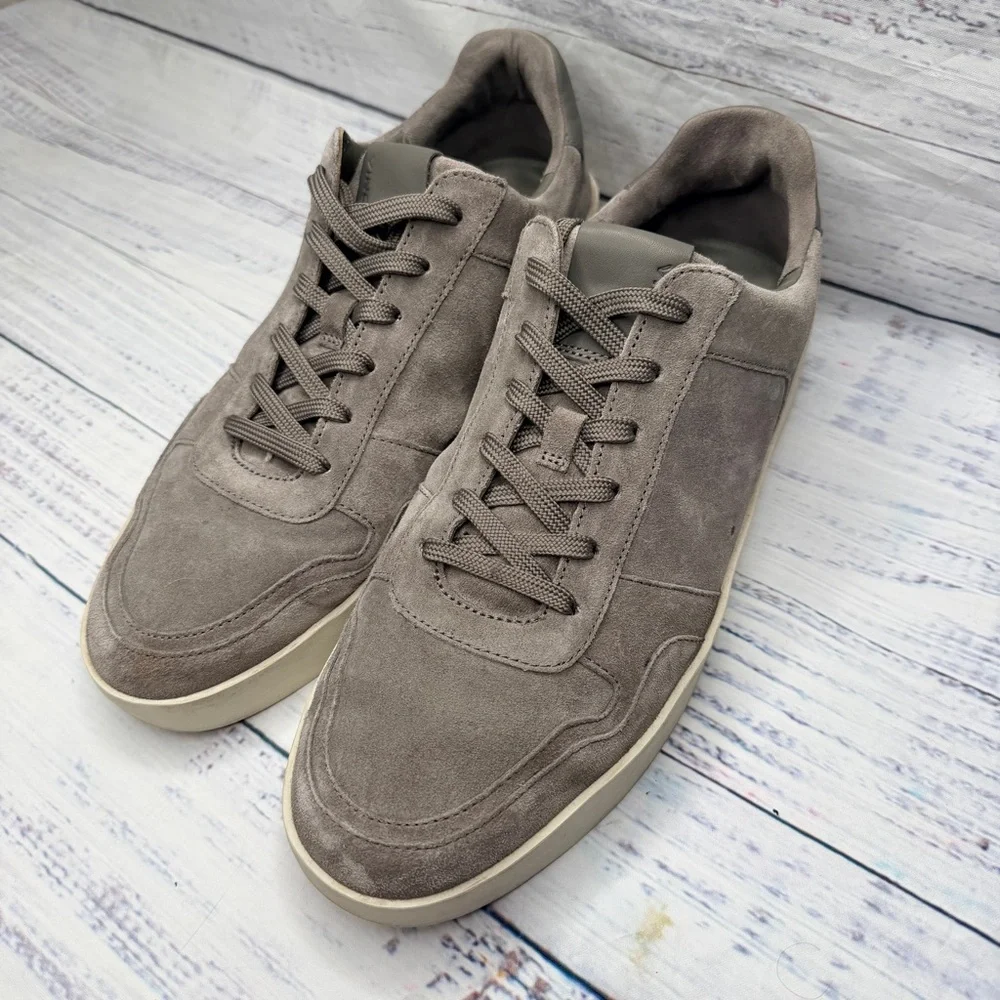 Vince Men's Peyton Suede Low-Top Sneakers Size 9.5